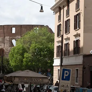 Oliviero - Colosseum View With Terrace Apartment Rome